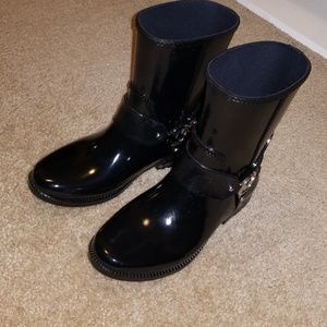Rain boots